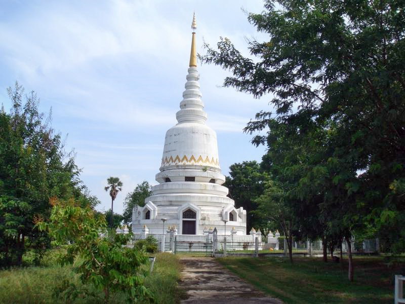 Datei:Korat-Stupa.jpg