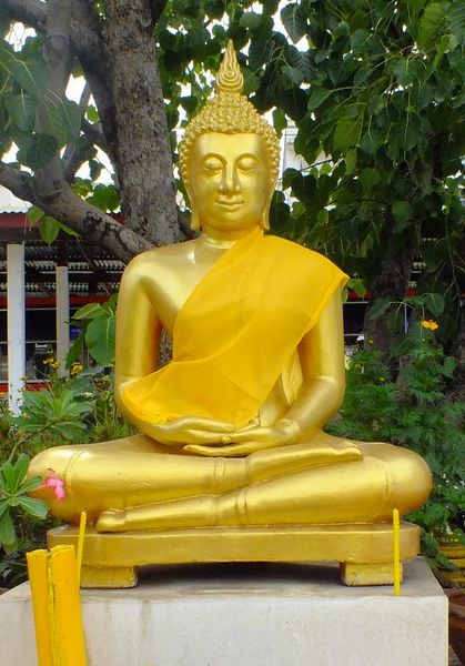 Datei:Korat-Wat-Bueang.jpg